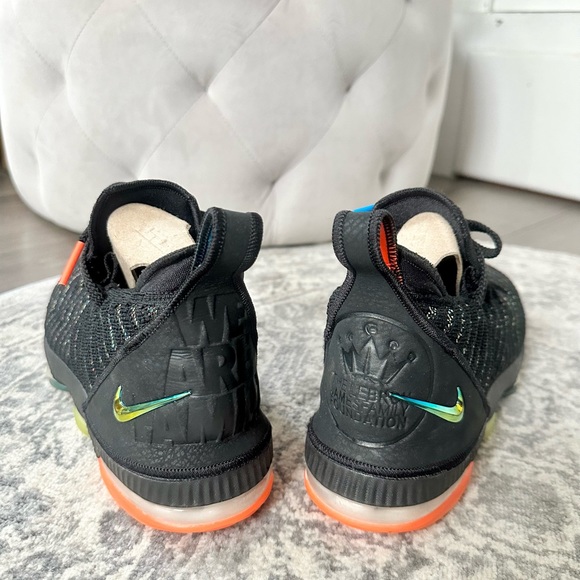 Lebron 16 ‘I Promise’, men’s size 7 - Picture 4 of 6